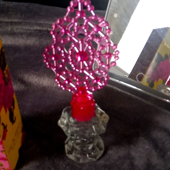 Betsey Johnson perfume - Picture 5 of 5